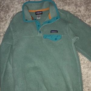 Patagonia sweater size medium